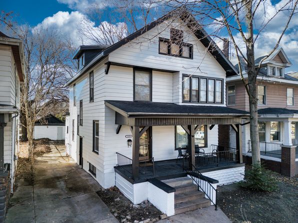 1121 N University St