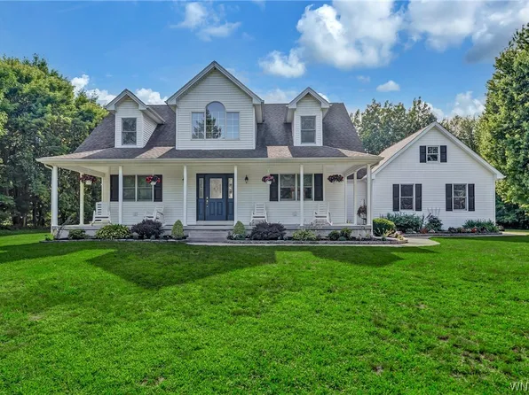 7852 Fletcher Rd, Akron, NY 14001