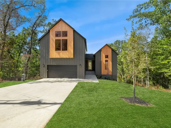 18 Kirkpatrick Ct, Bella Vista, AR 72715