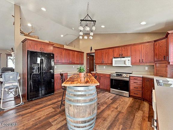 5th image of 2 Quail Ln