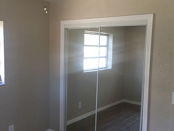 5th image of 5721 Newton Ave S