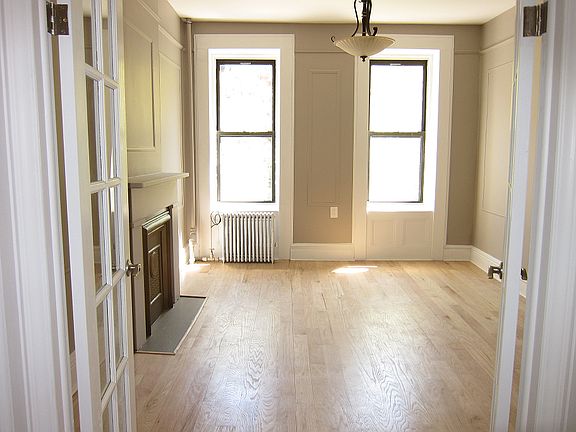 2nd image of 1571 York Ave Frnt 2