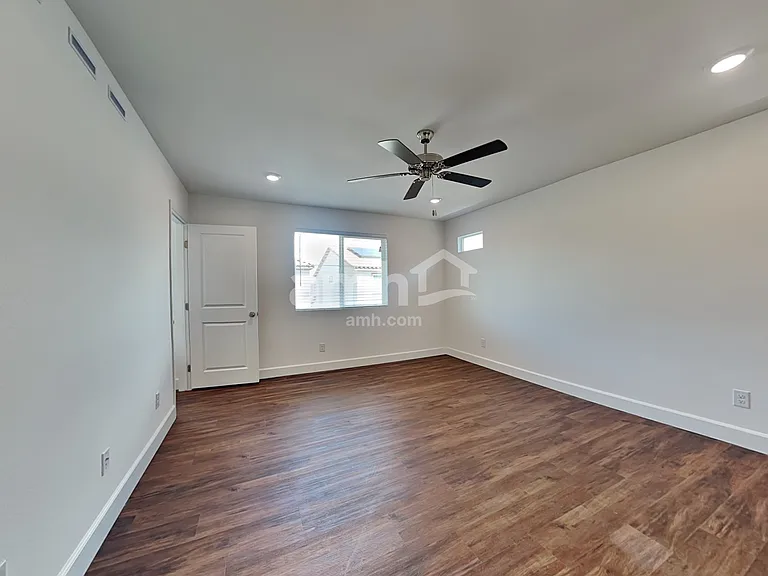 2726 Fierce Star Ave — Photo 8