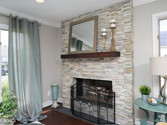 5th image of 609 High Plain Dr