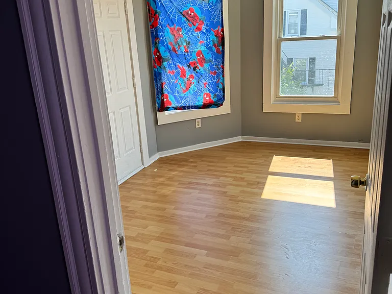 12 Cleveland St #2 — Photo 7