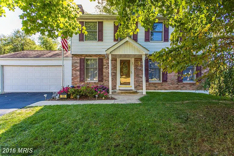 201 Wintergreen Ln photo 1