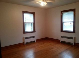 420 Princess Ave, Cranston, RI 02920