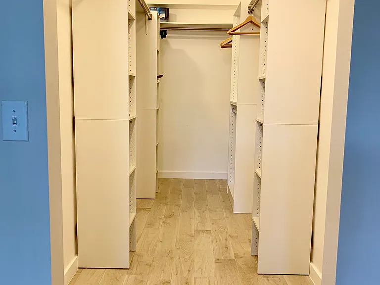 3235 NE 184th St #11101 — Photo 5