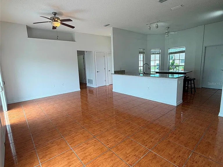 12040 Blackheath Cir — Photo 5