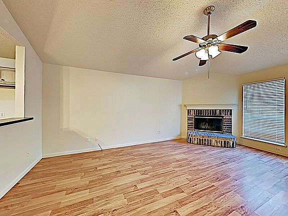 3rd image of 6432 Stonewater Bend Trl
