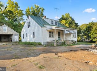 7189 Middle Rd, Middletown, VA 22645