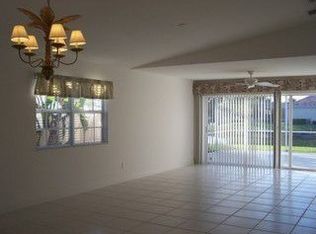 3352 Cayman Ln, Naples, FL 34119