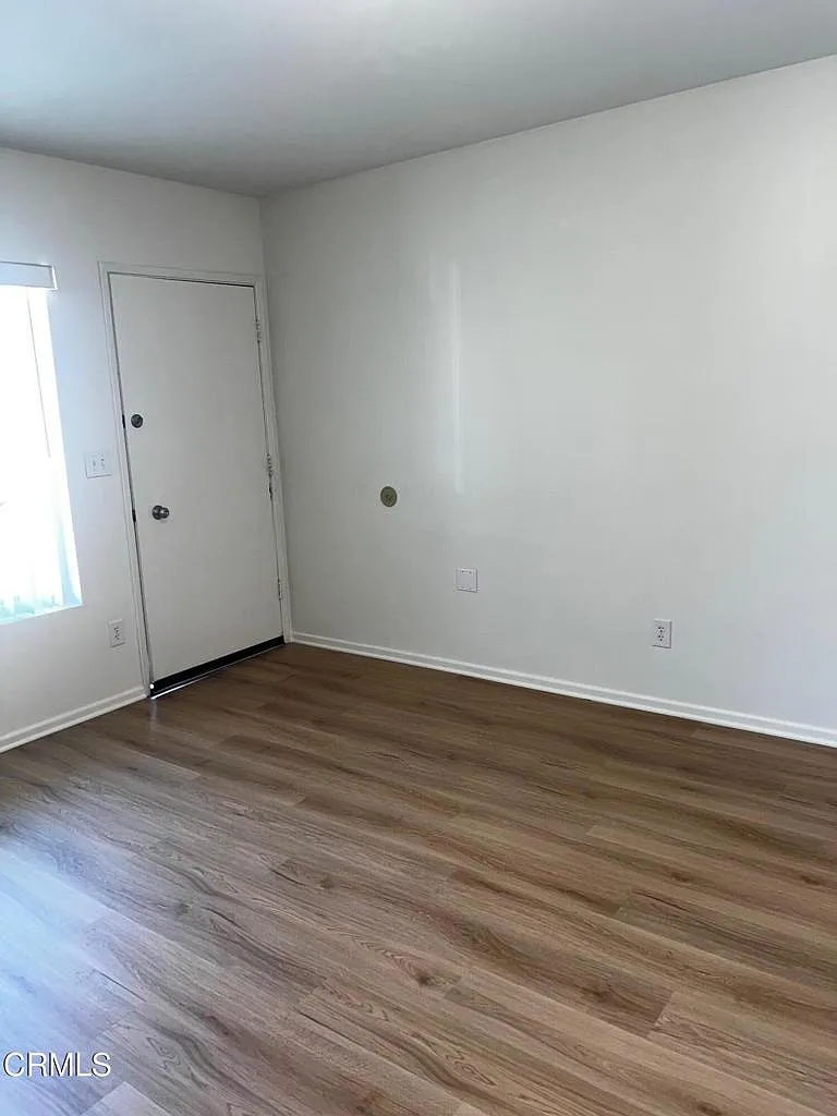 Studio, 15924 sqft, $1,400 — Photo 4