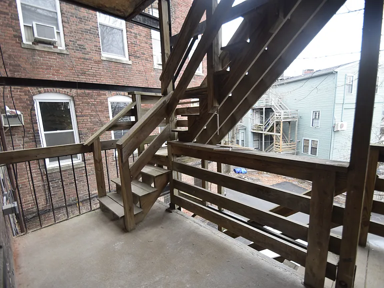 31 Harvard St #2 — Photo 12