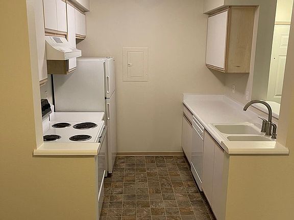 4th image of 7345 NE 175th St #10358082