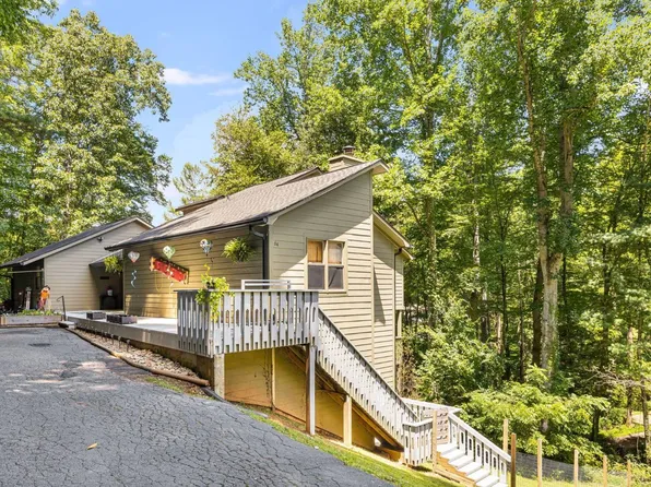 64 Big Spruce Ln #A, Waynesville, NC 28786