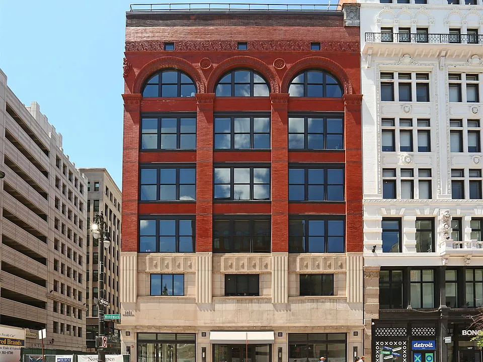 Elliott Building R