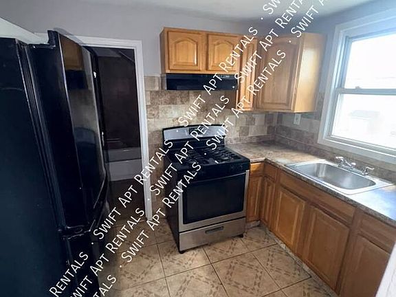5th image of 96 Lindsley Ave
