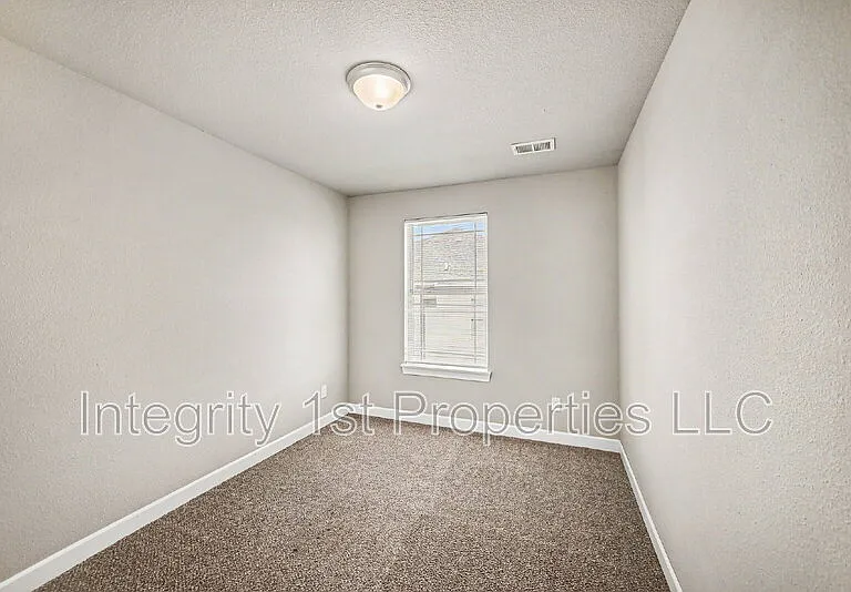 10510 Clubhouse Dr — Photo 19