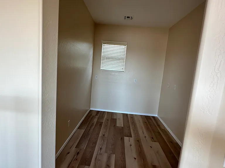 15902 W Fillmore St — Photo 7