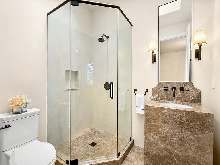 9676 Evergreen Dr NE — Photo 30