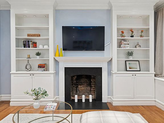 3rd image of 344-346 E 58th St #1B
