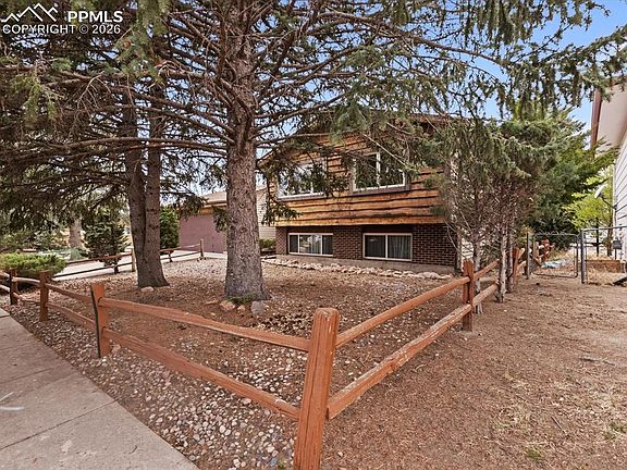 2nd image of 1110 Branding Iron Dr