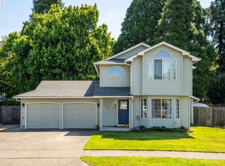 707 Driftwood Dr, Eugene, OR 97402