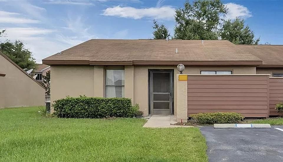 1st image of 911 PARK VILLA CIRCLE