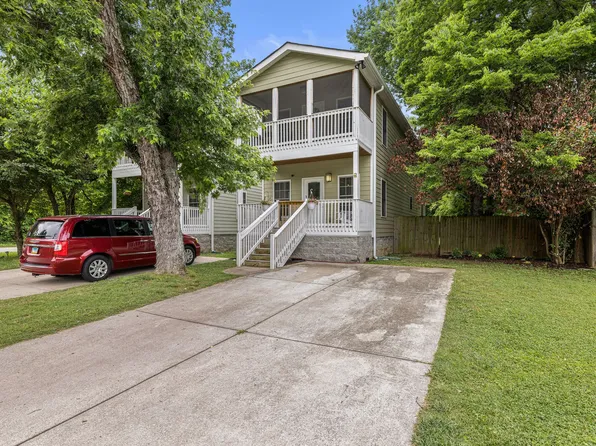 3102 E Lake Dr, Nashville, TN 37214