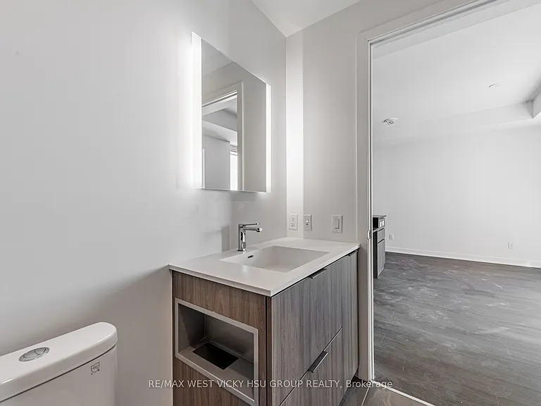 185 Alberta Ave #810 — Photo 15
