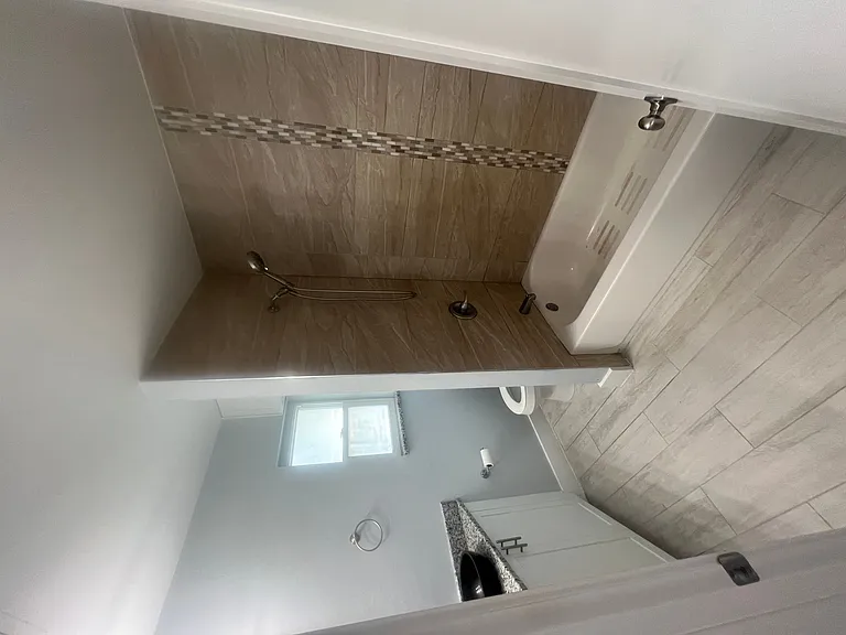 3201 Collee Ct — Photo 9