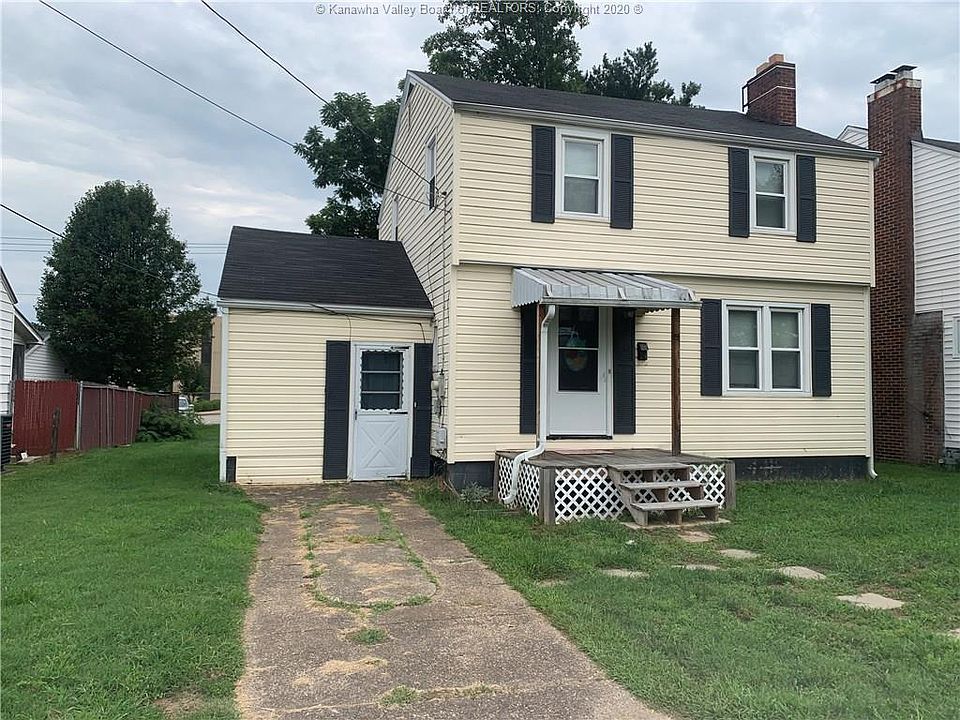 1st image of 208 N Park Dr