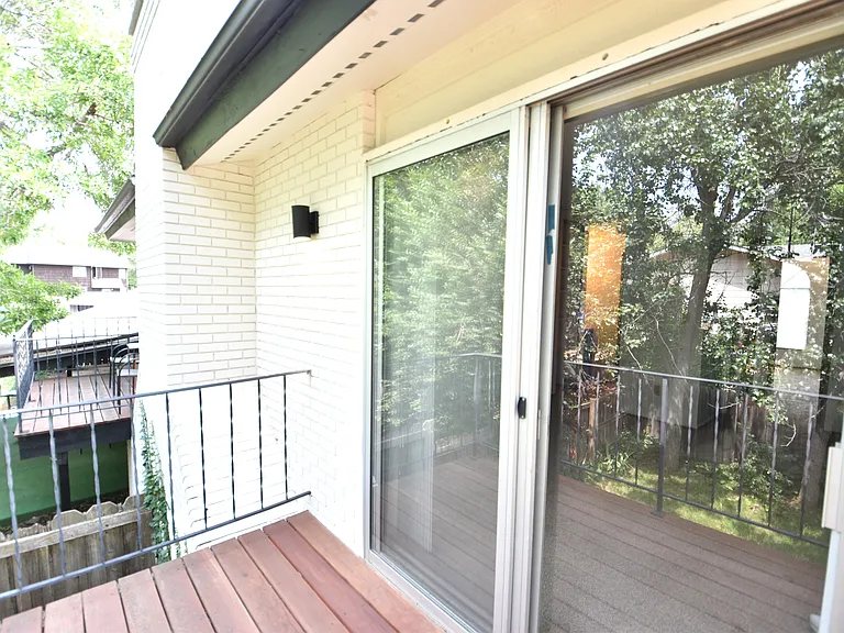 2643 Sherwood Cir — Photo 29