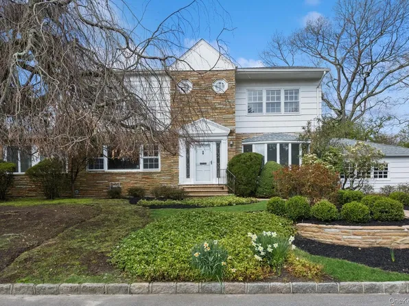 270 Bayberry Drive, Hewlett Harbor, NY 11557