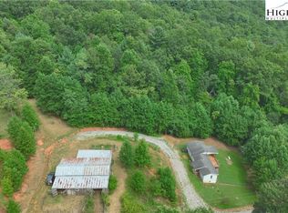 910 Summit Ridge Rd, Purlear, NC 28665