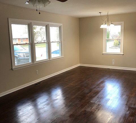 2nd image of 105 Rebecca Ln