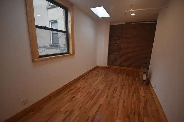 Rented by Bedford & Jane | media 4