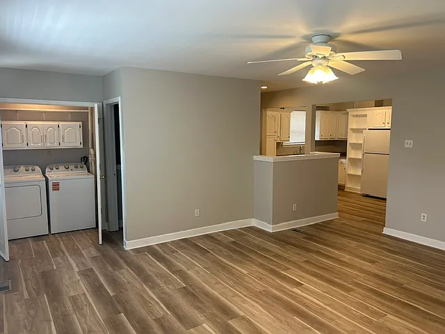 526 E Barbee Ave — Photo 6