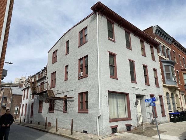 2nd image of 120 Walnut St APT 7