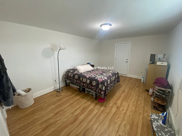 67 Florence St #2 — Photo 11