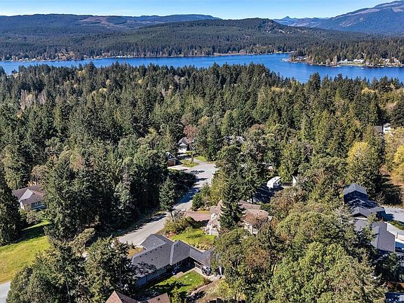 4th image of 2618 Natalie Rd