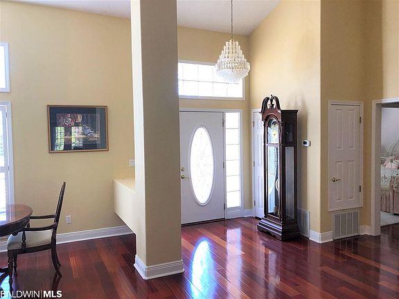 3rd image of 210 Juniper Creek Dr