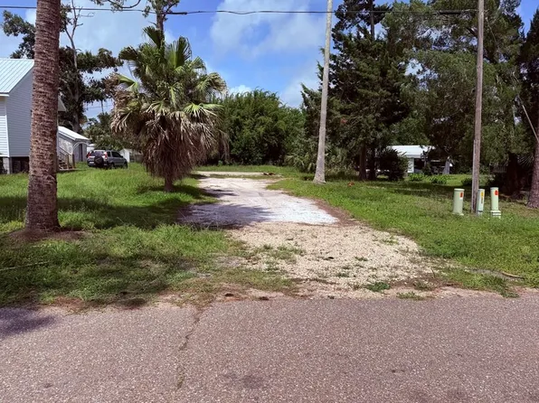 McClelland Ave, Pt Saint Joe, FL 32456