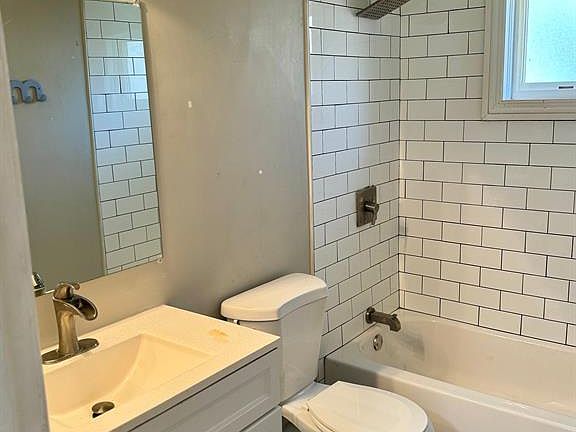 5th image of 28127 Joan St