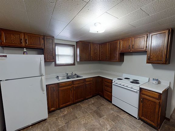 4065-Third-St-NE-04282022_102955