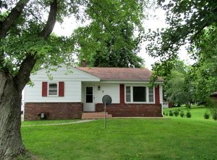 7 Southbrook Dr, Mount Vernon, IL 62864