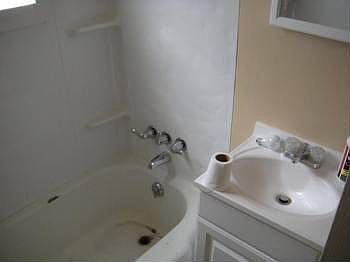 4th image of 4656 N 31st St