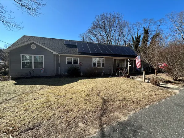 56 W 6th Street, Ronkonkoma, NY 11779