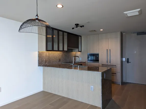 1000 Auahi St, Honolulu, HI